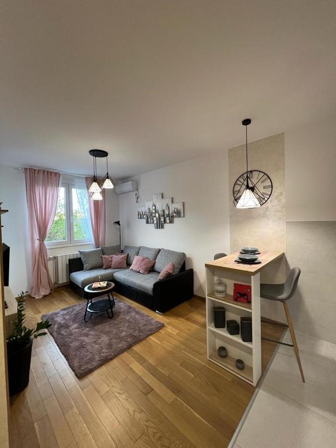 Apartment Luxe Nine Novi Sad Exterior foto