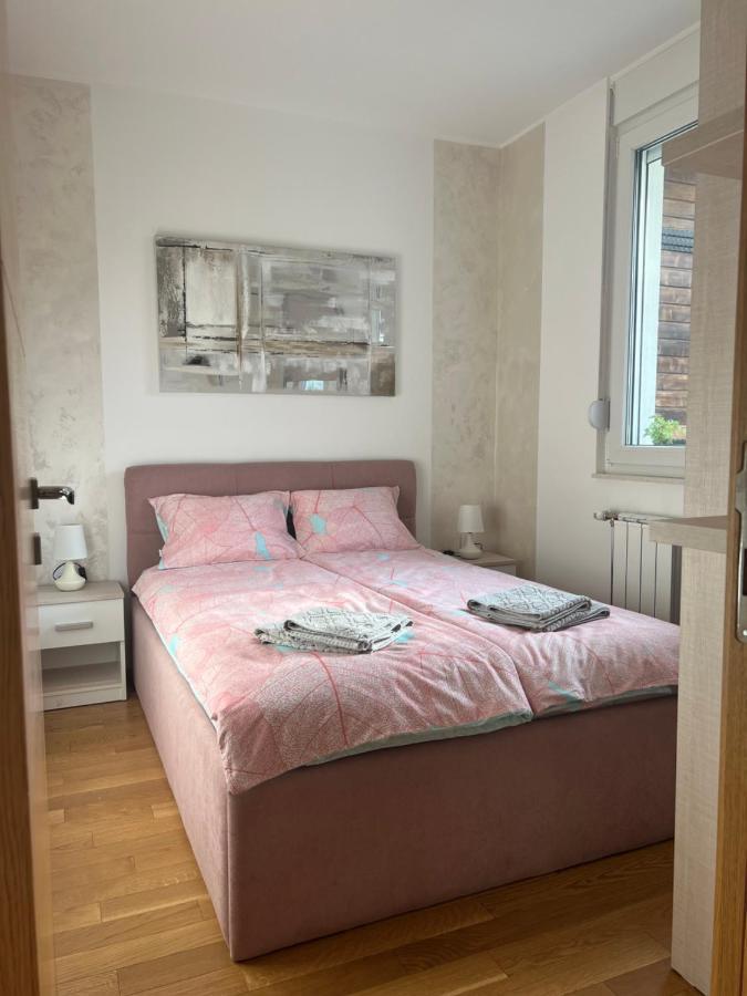 Apartment Luxe Nine Novi Sad Exterior foto